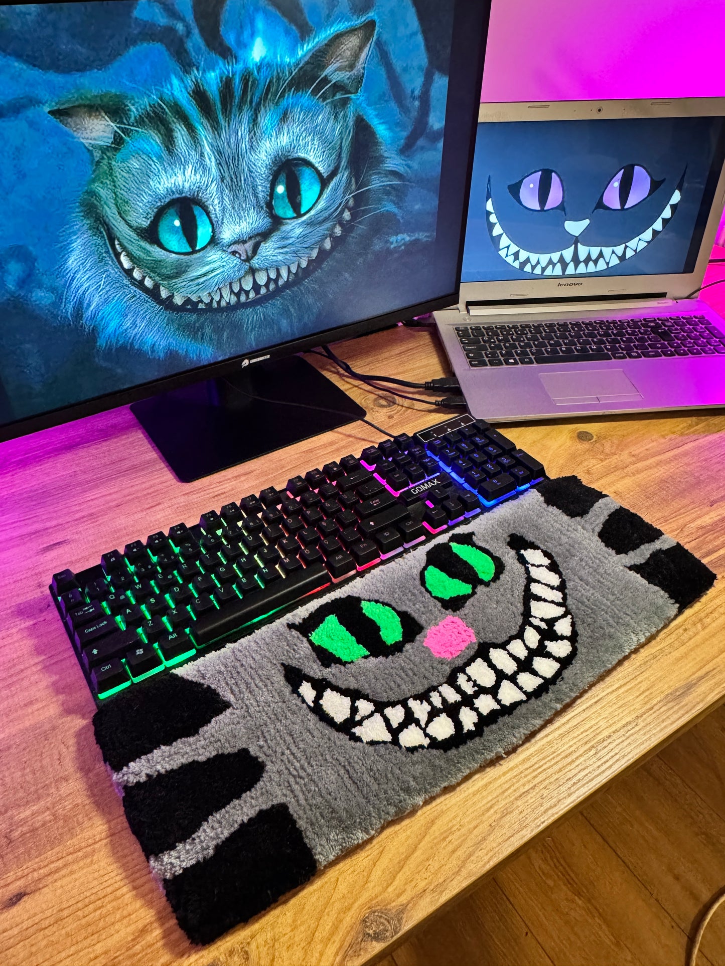 Cheshire Cat - Tasarım Klavye Halısı