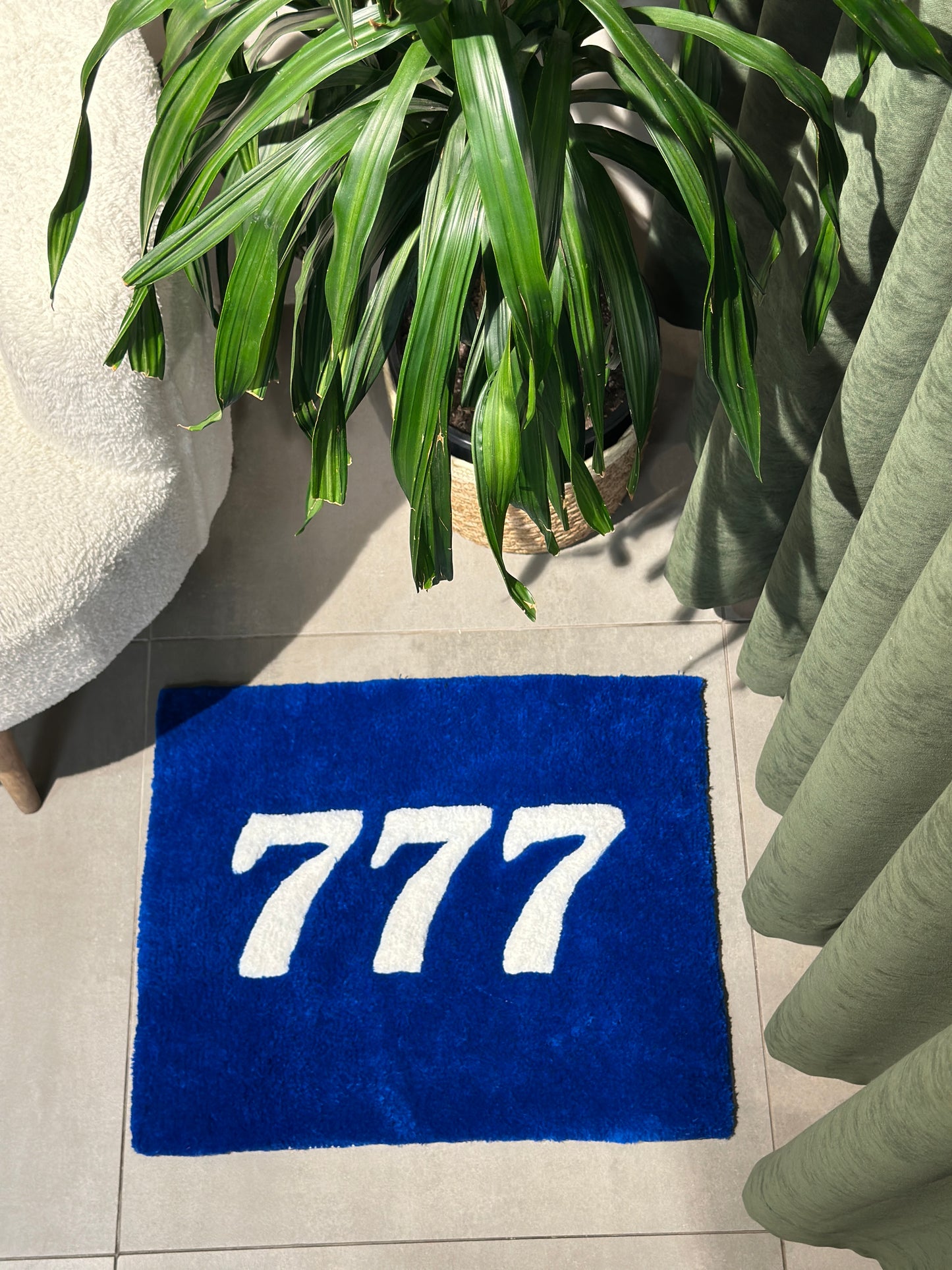 777 - Tasarım Banyo Halısı