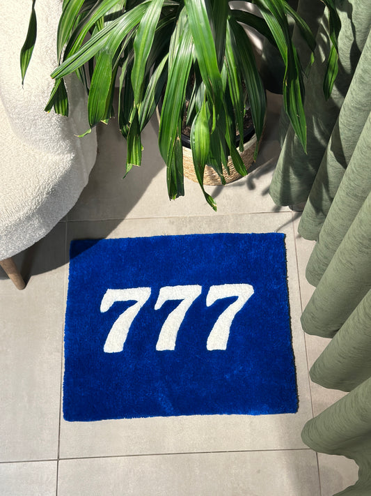 777 - Tasarım Banyo Halısı