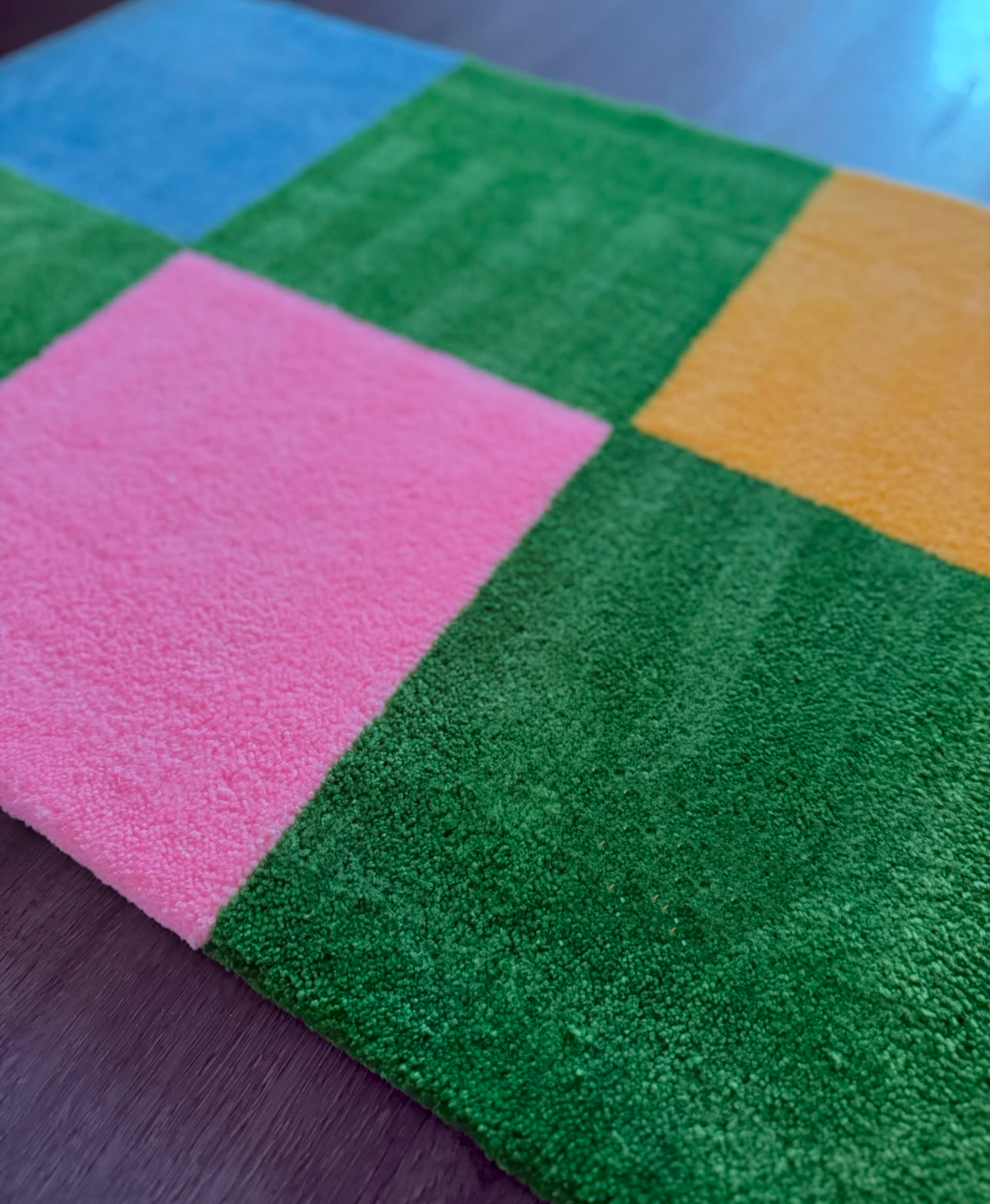 Four Color - Tasarım Yer Halısı